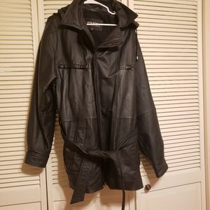 Wilsons Men Leather Coat Size Large Used
